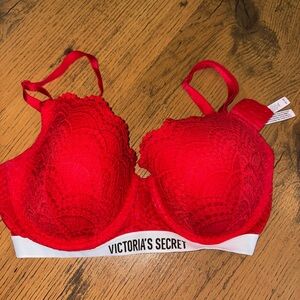 Victoria's Secret Vibrant Red Lace Bra